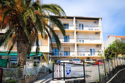 Property building, Facade/entrance, Street view