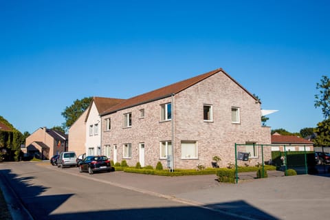 Property building, Street view