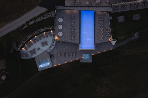 Property building, Swimming pool