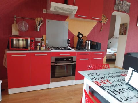 Dining area, kitchen