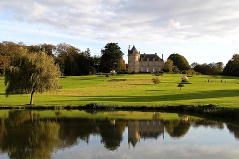 Property building, Natural landscape, Garden, Garden view
