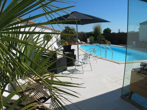 Pool view, Swimming pool