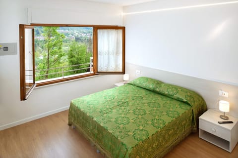 Photo of the whole room, Landmark view, Mountain view, River view