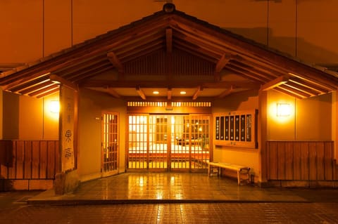 Facade/entrance, Night