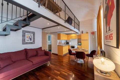 Living room, Photo of the whole room