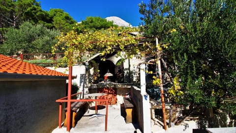 BBQ facilities, BBQ facilities