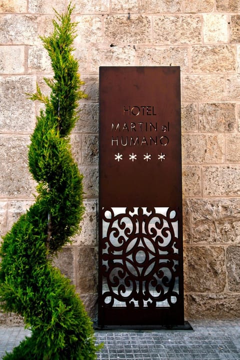 Property logo or sign
