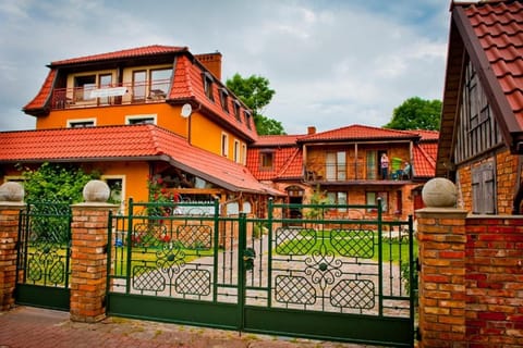 Property building, Garden