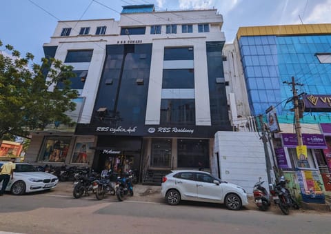 Property building, Facade/entrance