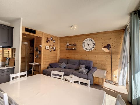 Appartement moderne 3* 8 pers, 46 m², Sud, proche pistes - FR-1-416-78 Apartment in Villarembert