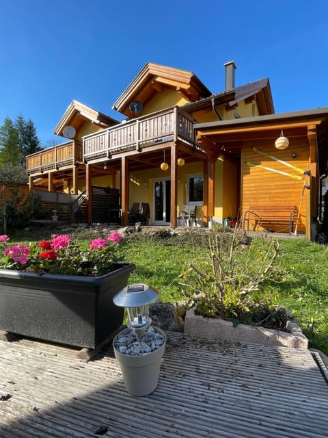 Dreiländerblick, Sauna en tafeltennis en 150 meter van piste House in Friuli-Venezia Giulia