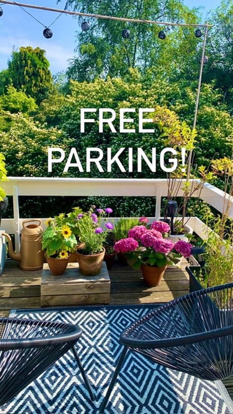 Garden, Balcony/Terrace, Text overlay