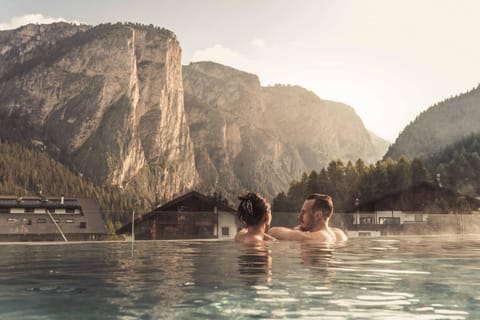 Mountain view, Swimming pool
