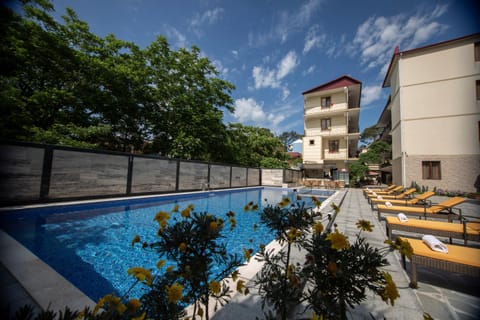 Property building, Swimming pool, Swimming pool