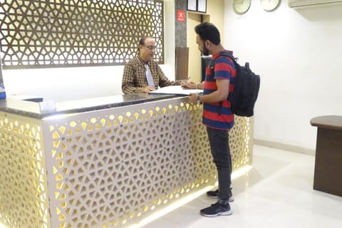 Staff, Facade/entrance, People, Lobby or reception