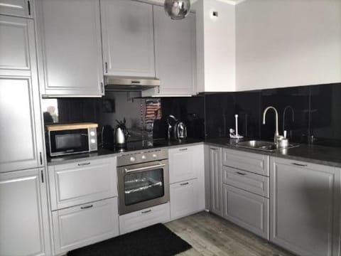 Apartament przy Aquaparku w Redzie Apartment in Pomeranian Voivodeship