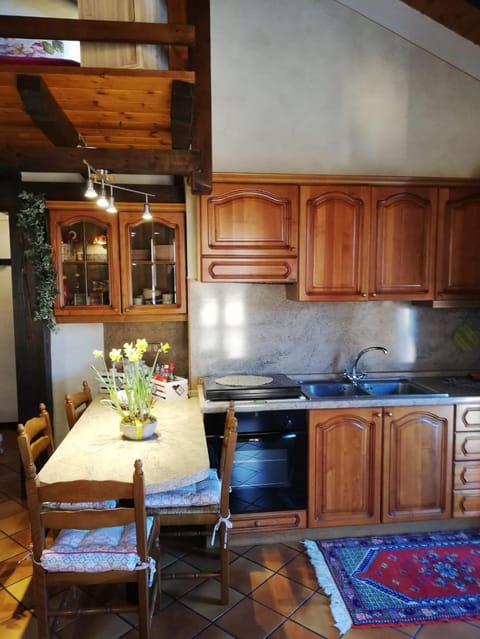 Alex's Home Apartment in Idro