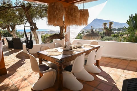 Balcony/Terrace, Swimming pool