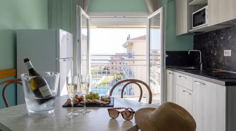 Kitchen or kitchenette, kitchen