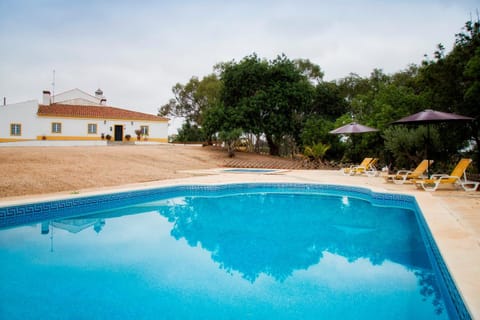 Property building, Swimming pool, Swimming pool