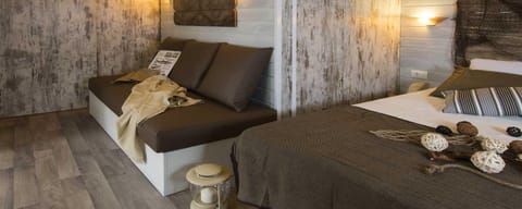 La Rocca Camping Village Campground/ 
RV Resort in Lake Garda