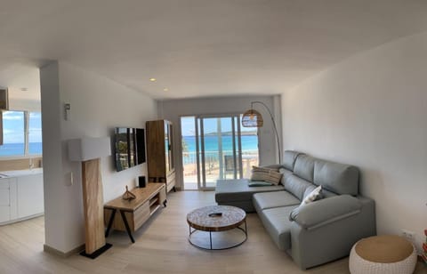 Living room, Sea view
