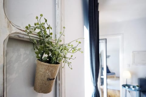Decorative detail