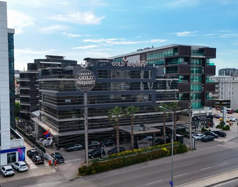 Property building, Day, City view