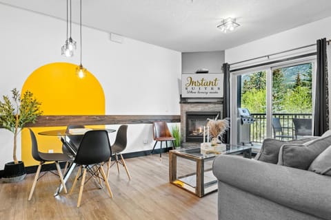 TV and multimedia, Living room, flat iron