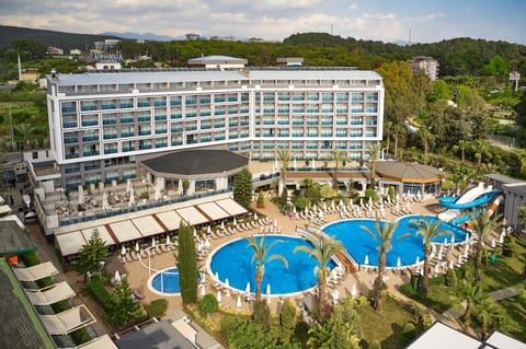 Property building, Swimming pool
