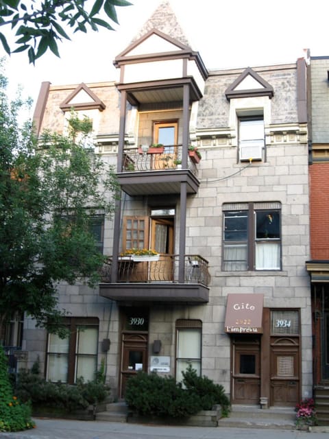Property building, Facade/entrance