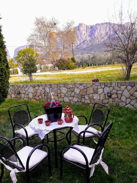 Garden, Mountain view