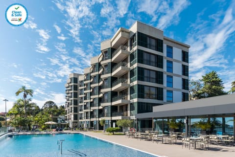 Property building, Swimming pool