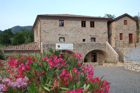 Agriturismo Lucchetti Ferrari Farm Stay in Province of Massa and Carrara
