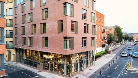 Property building, Property logo or sign, Street view