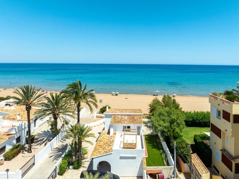 Urbanización El Oasis, 20 Villas en 1ª Línea Playa Villa in Marina Alta