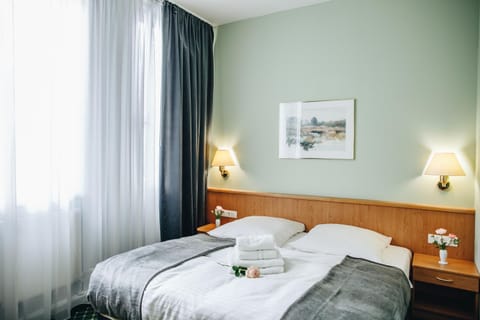 Photo of the whole room, Decorative detail