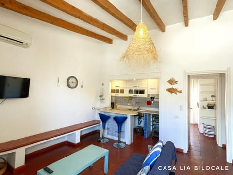 Kitchen or kitchenette, Lounge or bar