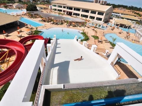 Aqua park, Swimming pool