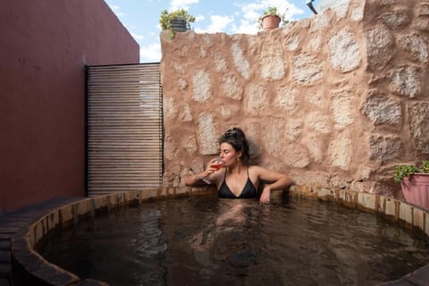 Hot Tub, Swimming pool