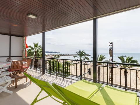 Nearby landmark, Natural landscape, Summer, View (from property/room), Balcony/Terrace, Beach, Sea view