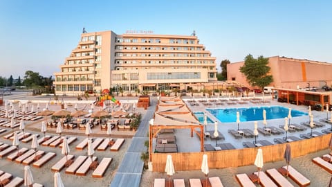 Beach, Swimming pool