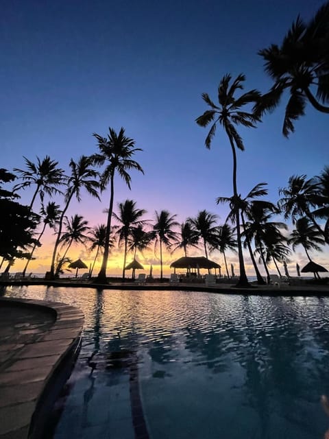 Nearby landmark, Natural landscape, Pool view, Sea view, Swimming pool, Sunrise