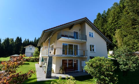 Property building, Facade/entrance, Natural landscape, Summer, Garden, Garden, View (from property/room), Balcony/Terrace, On site, Garden view, Area and facilities