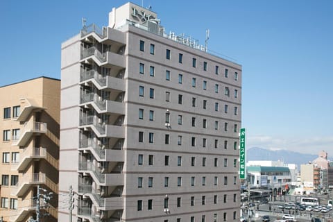 Property building, Day