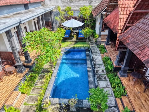 Property building, Swimming pool