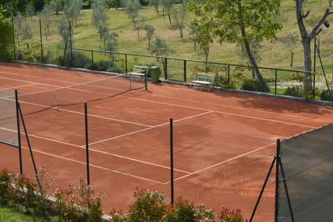 Tennis court