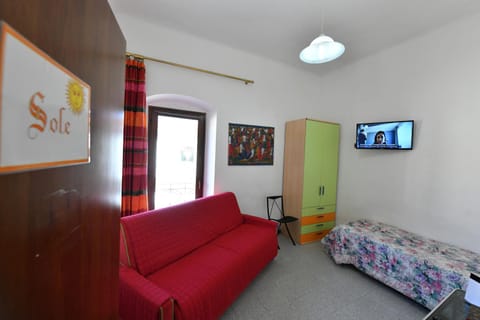 Living room, Photo of the whole room, Seating area, Bedroom