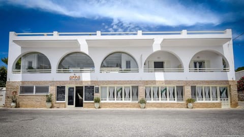 Hotel Ivi Bed and Breakfast in Paros, Greece