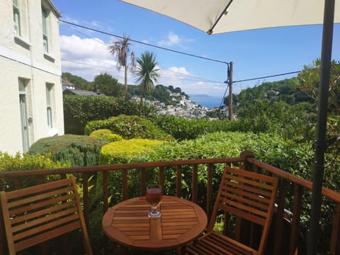 View (from property/room), Garden view, Lake view, Sea view